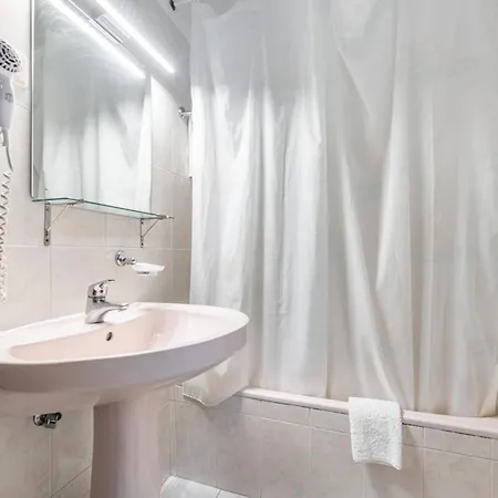 O Pimpao بيت ضيافة